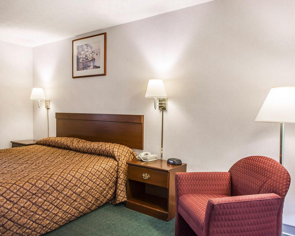 อีโคโน ลอดจ์ Hotel Richwood ภายนอก รูปภาพ