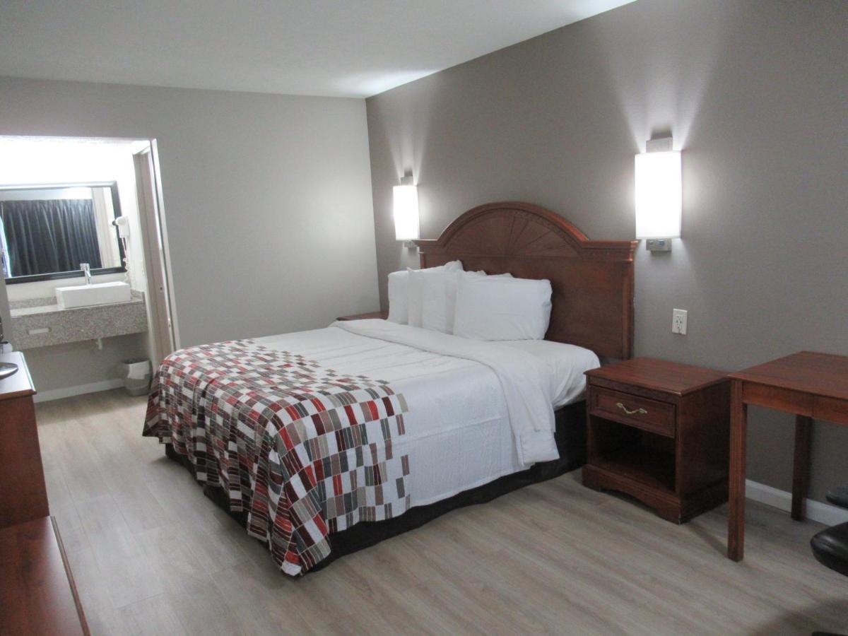 อีโคโน ลอดจ์ Hotel Richwood ภายนอก รูปภาพ
