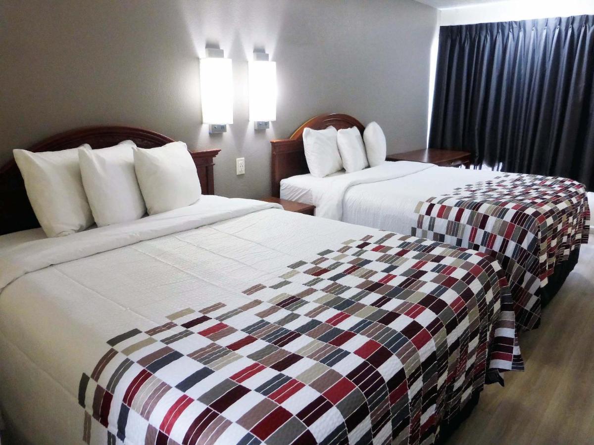 อีโคโน ลอดจ์ Hotel Richwood ภายนอก รูปภาพ