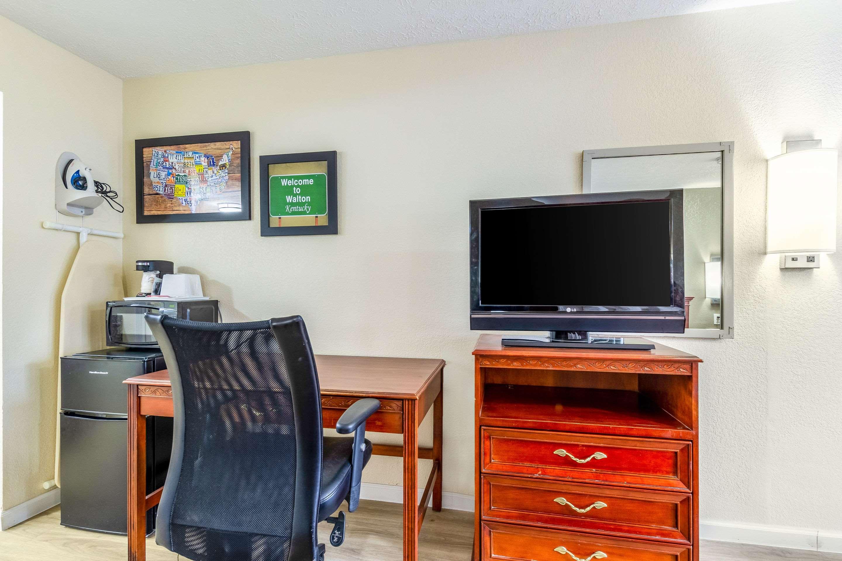 อีโคโน ลอดจ์ Hotel Richwood ภายนอก รูปภาพ