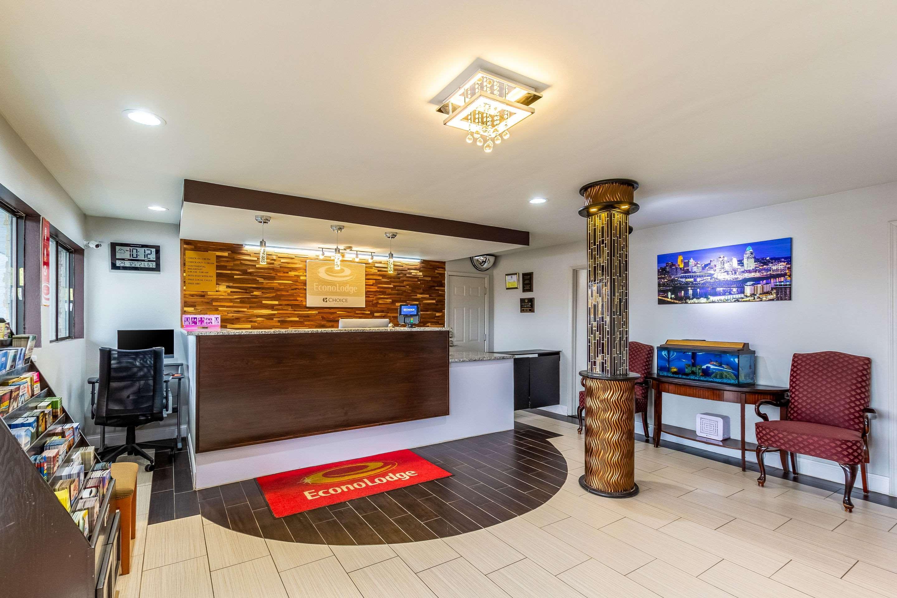 อีโคโน ลอดจ์ Hotel Richwood ภายนอก รูปภาพ