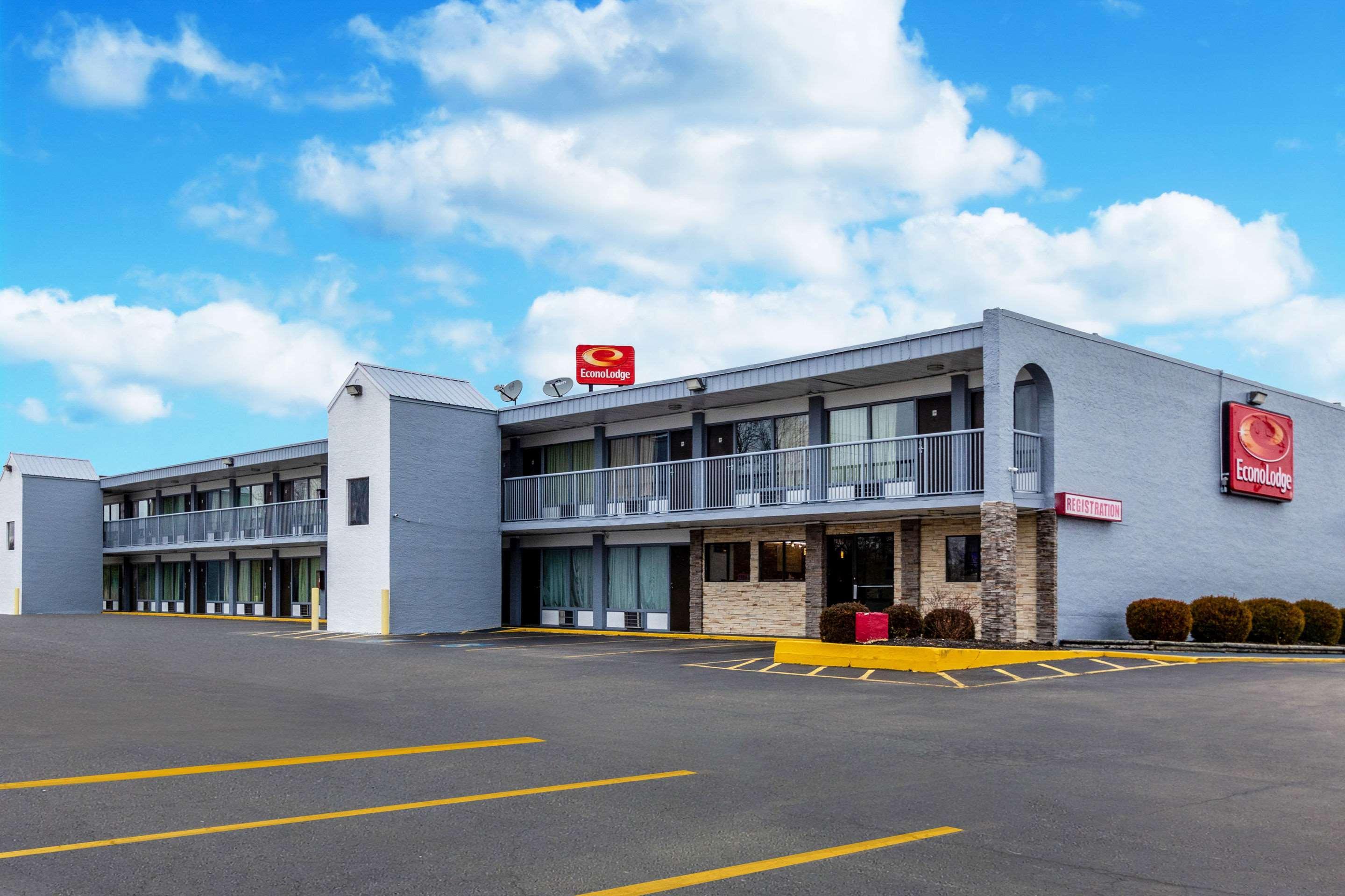 อีโคโน ลอดจ์ Hotel Richwood ภายนอก รูปภาพ